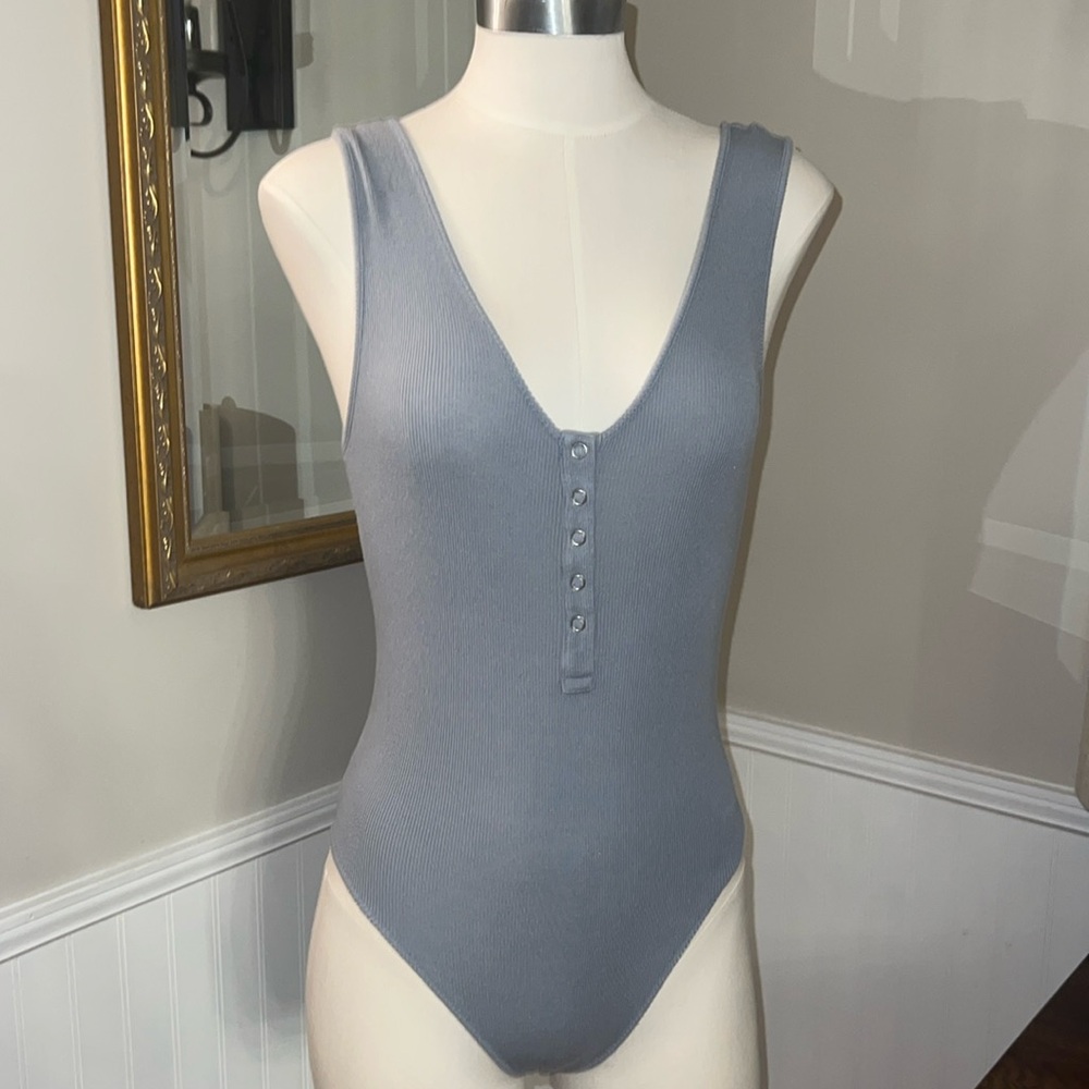 Maison t Gray bodysuit. Medium. Excellent used condition.